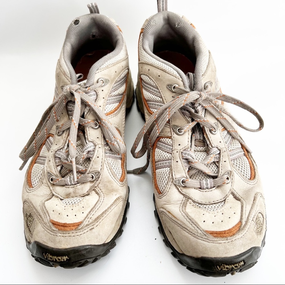 The North Face Tan Leather Hiking Shoes Vibram size 7.5 - Picture 3 of 10